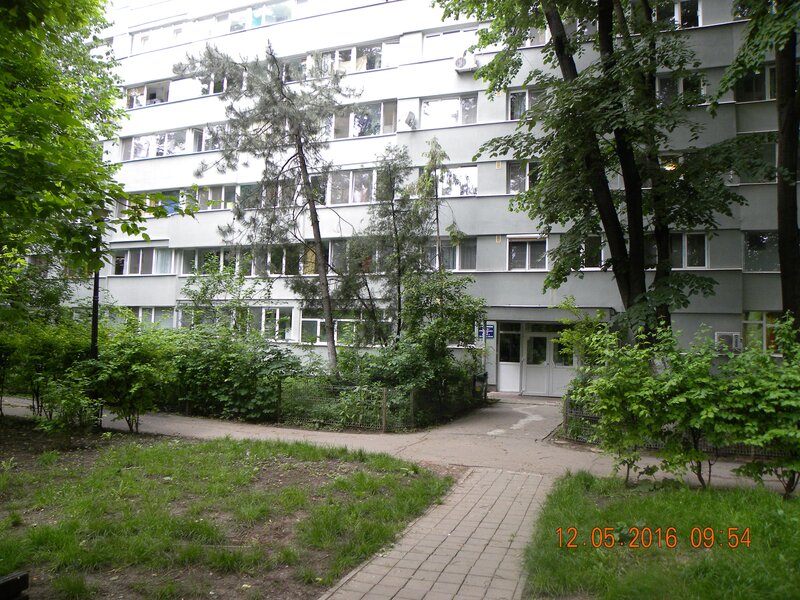 Drumul Taberei, vis-a-vis de Piata Moghioros, B-dul Brasov stradal,